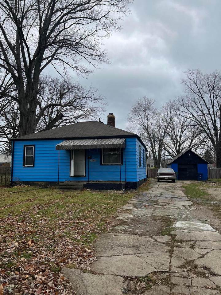 2240 Mcguffey Road - Photo 1