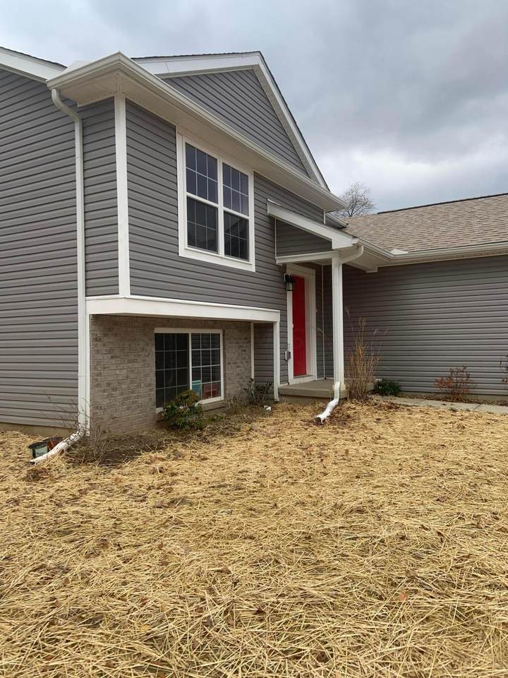 2835 Kilbourne Avenue - Photo 1