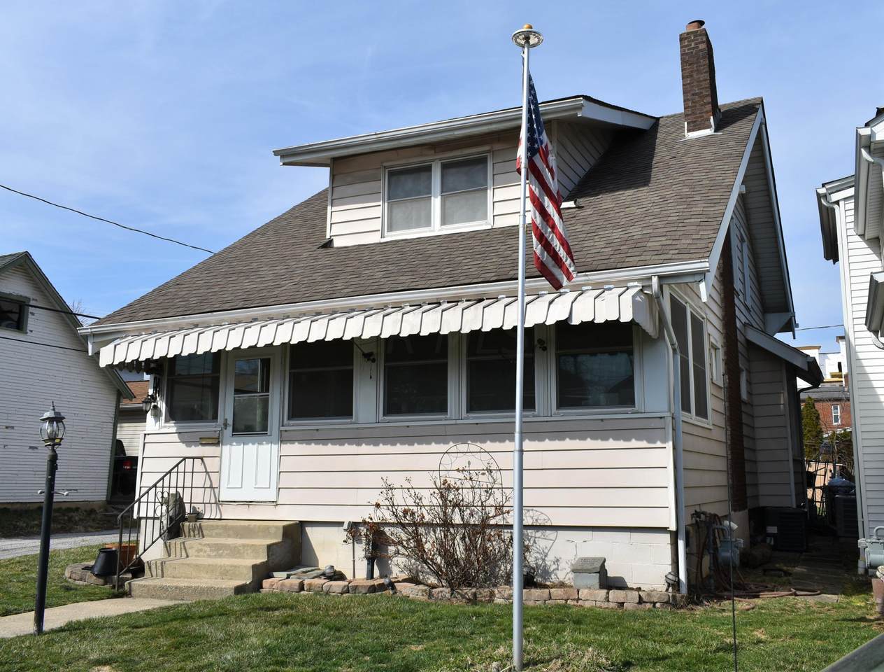 1064 6th Avenue - Photo 1