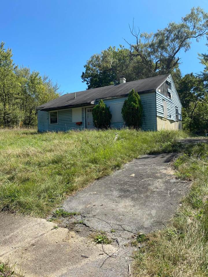 1365 Forest View Drive - Photo 1