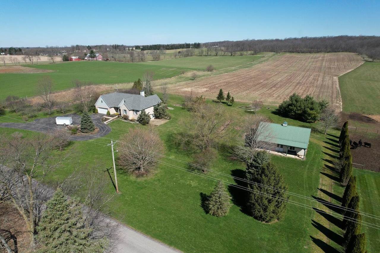 381 Township Road 191 - Photo 1
