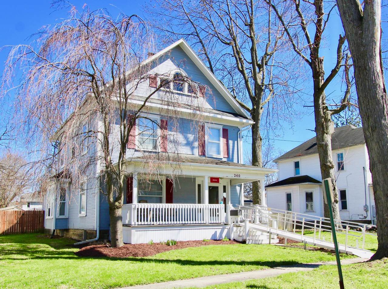 240 Forest Street - Photo 1