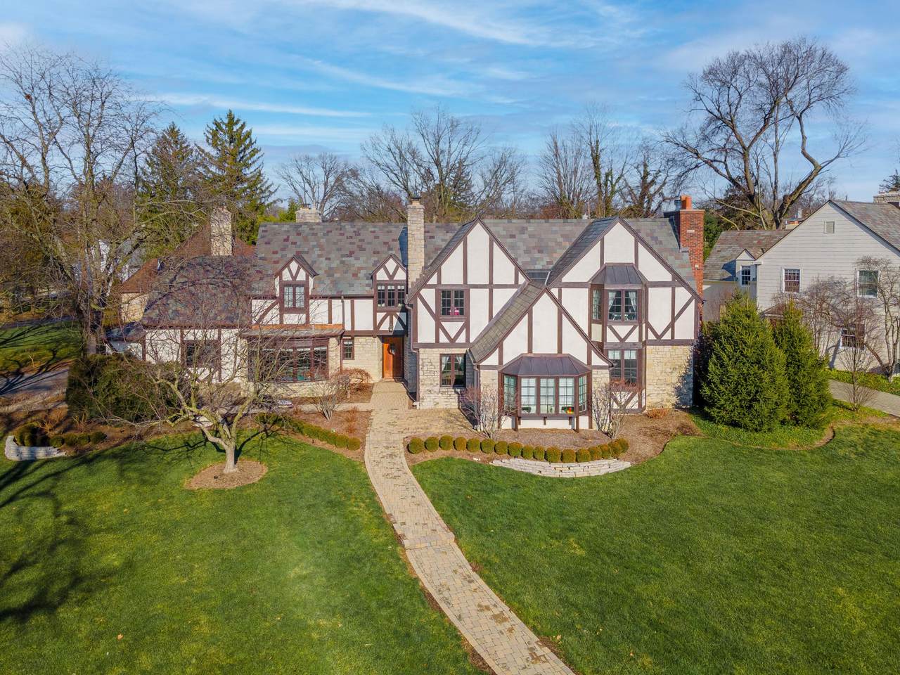 2240 Tewksbury Road - Photo 1