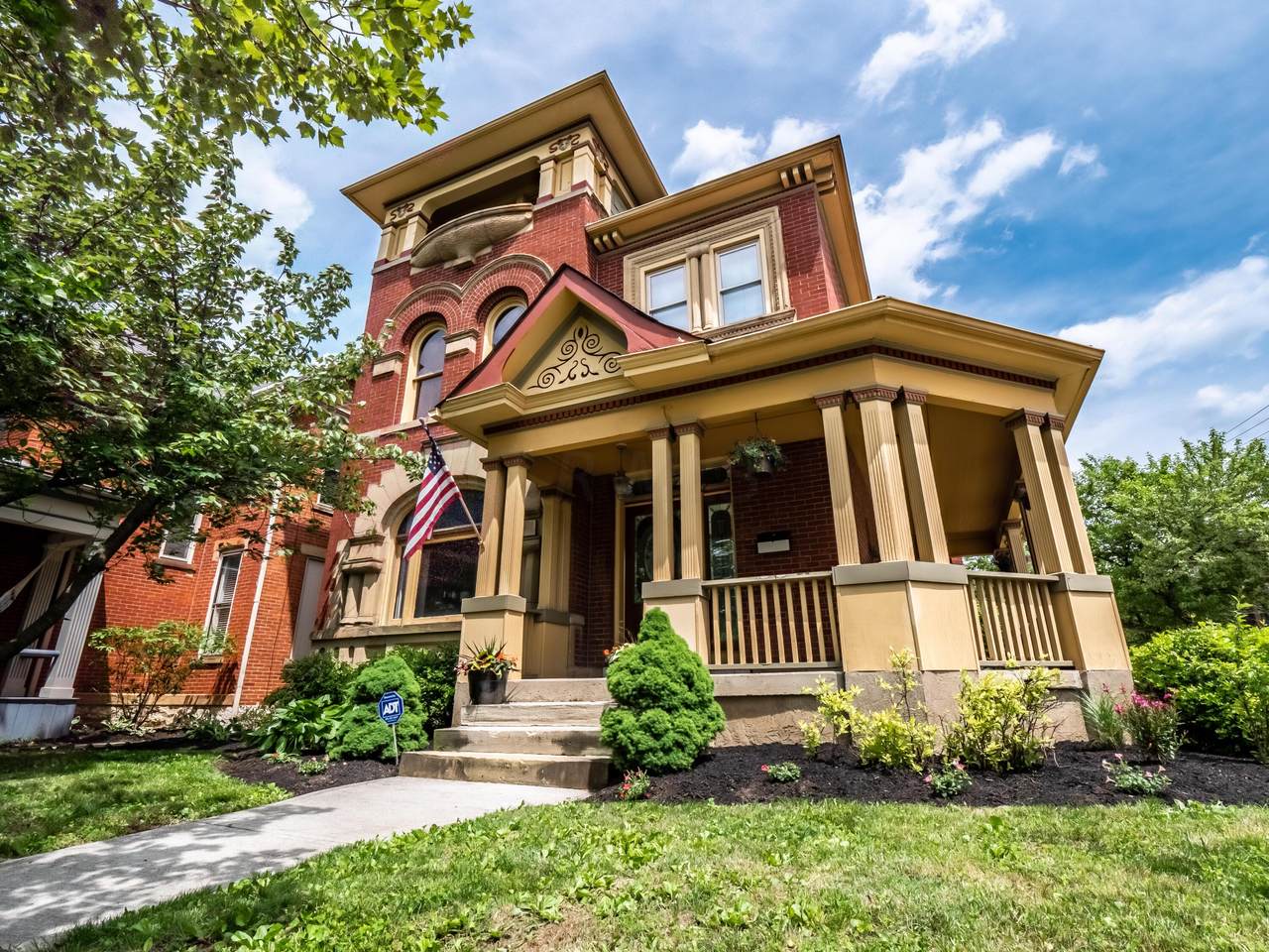 1100 Neil Avenue - Photo 1