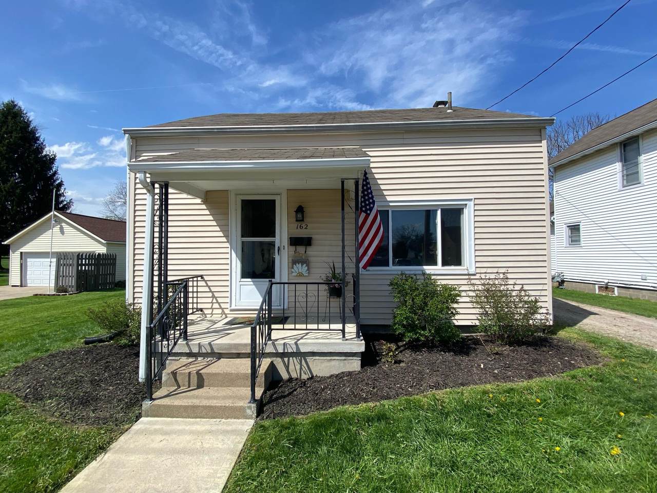 162 Grant Street - Photo 1