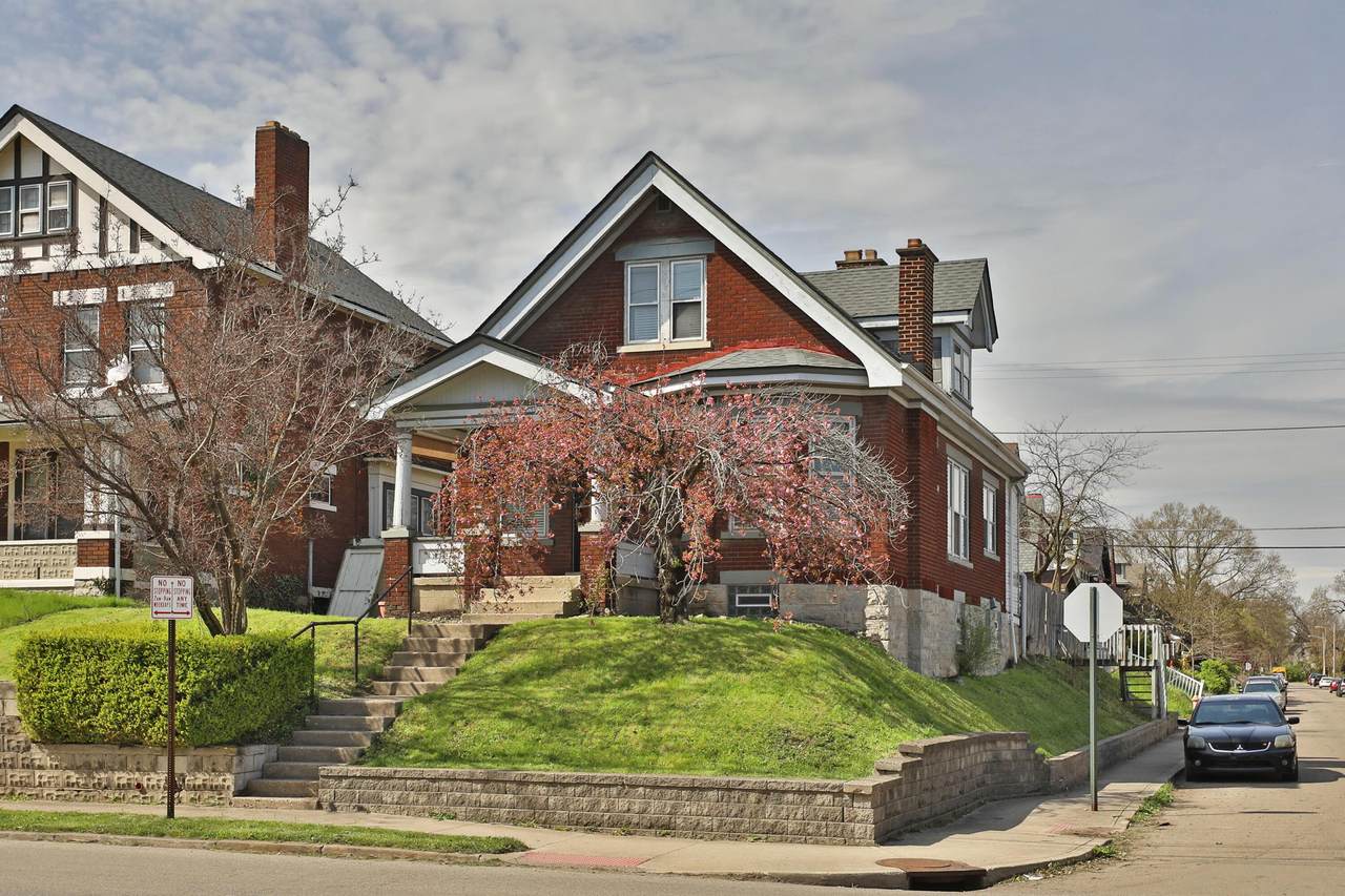 1232 Livingston Avenue - Photo 1
