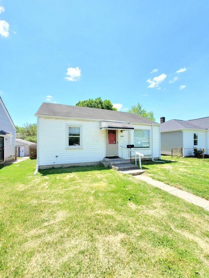 1709 Kossuth Street - Photo 1