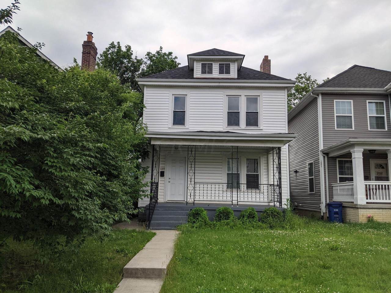1498 Hamlet Street - Photo 1