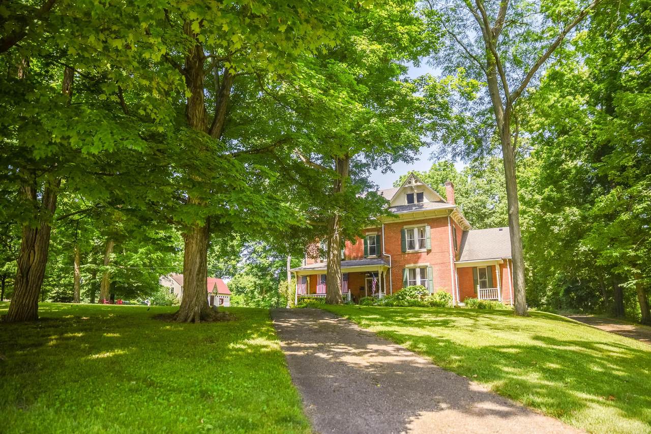 739 Lincoln Avenue - Photo 1