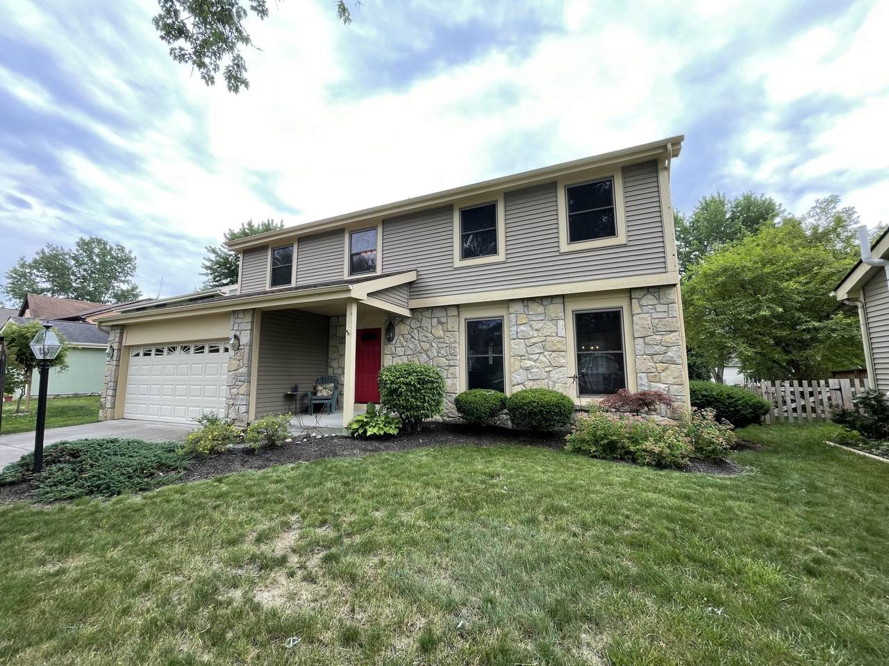 1703 Twin Oaks Drive - Photo 1