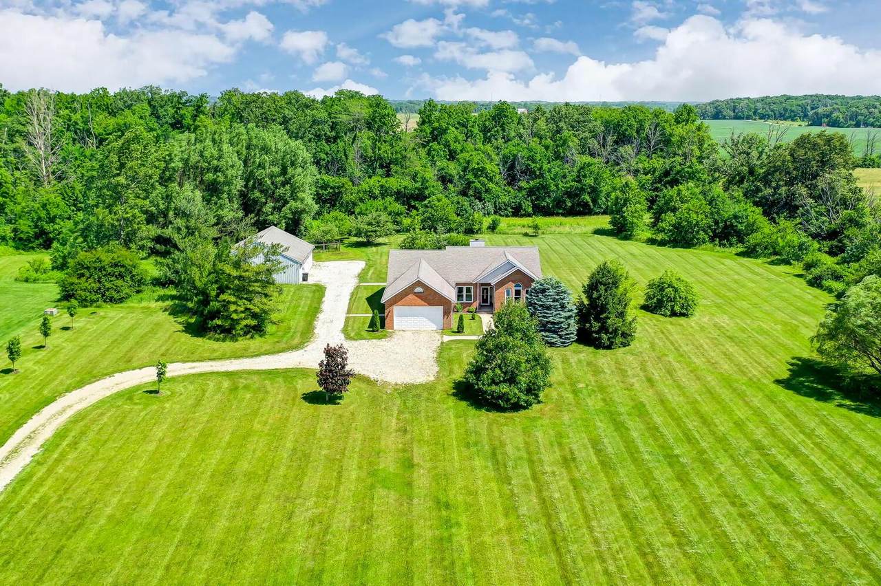 5230 Old Springfield Road - Photo 1