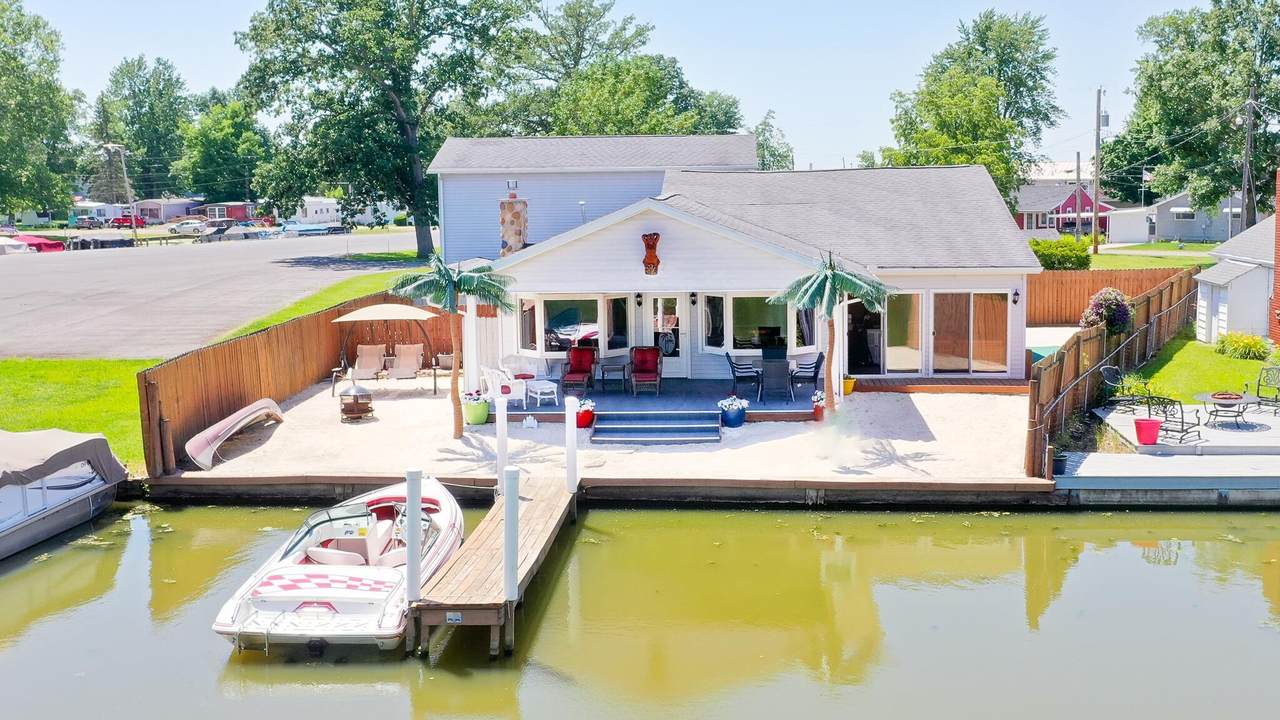 11505 Circle Drive - Photo 1