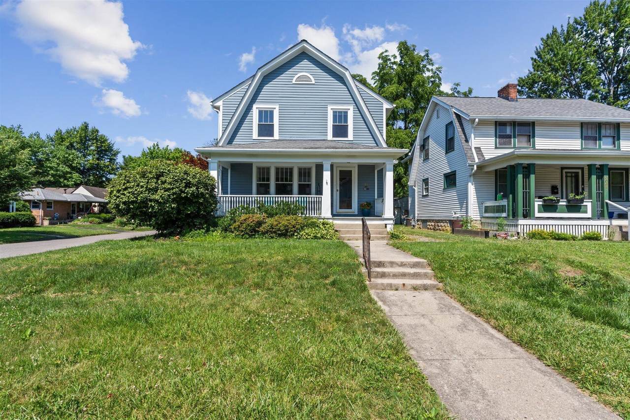 3093 Summit Street - Photo 1