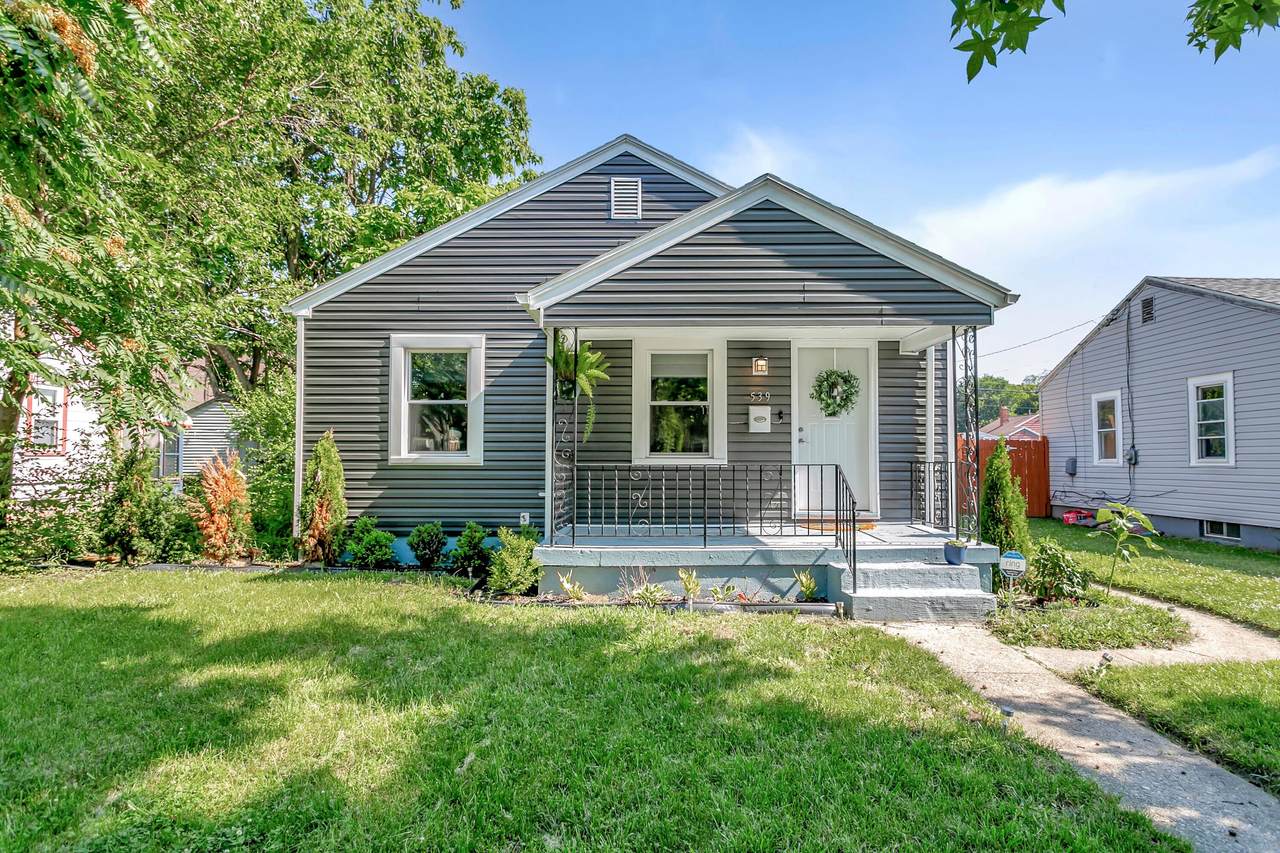539 Stewart Street - Photo 1