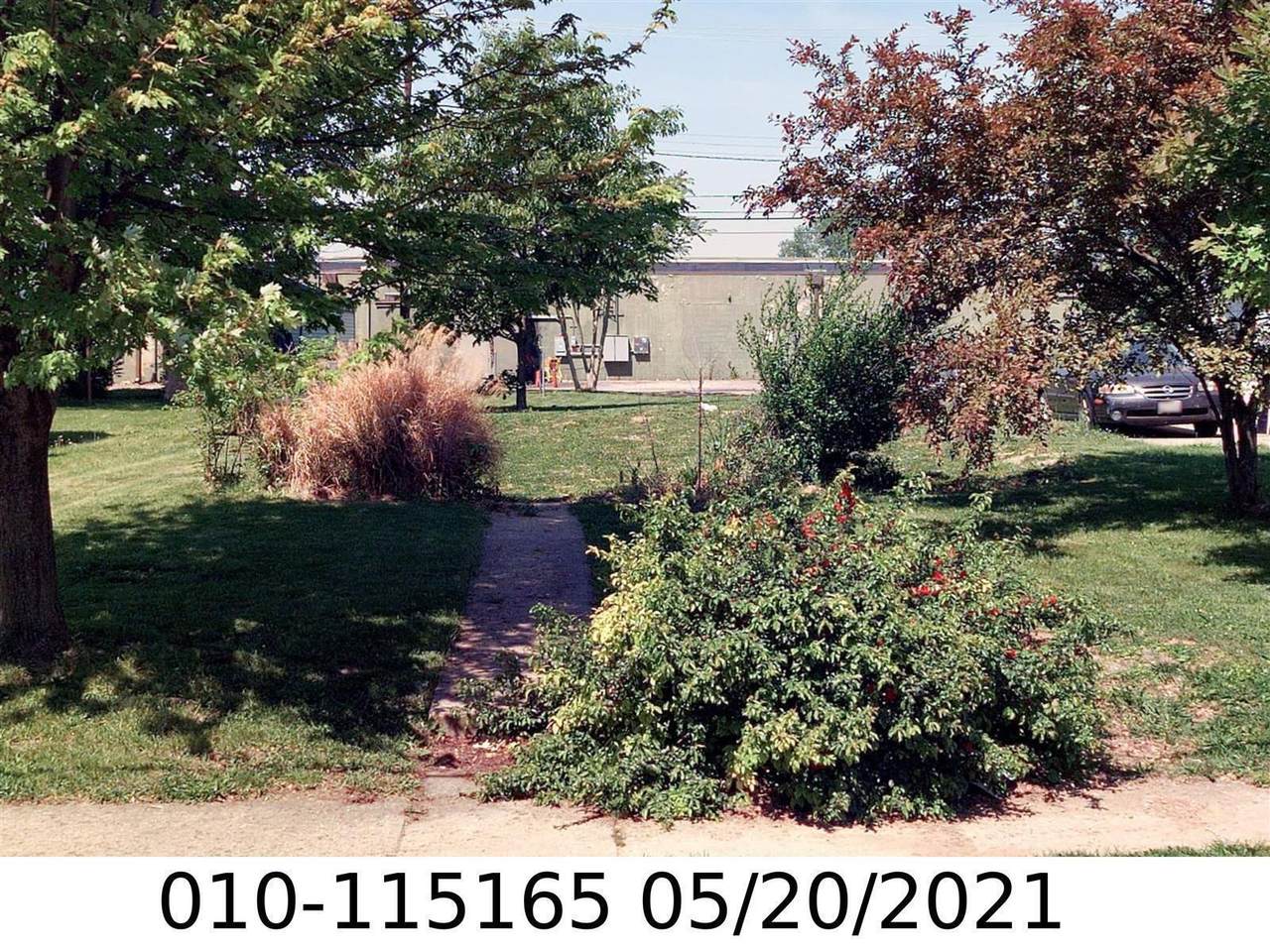 1563 Champion Avenue - Photo 1