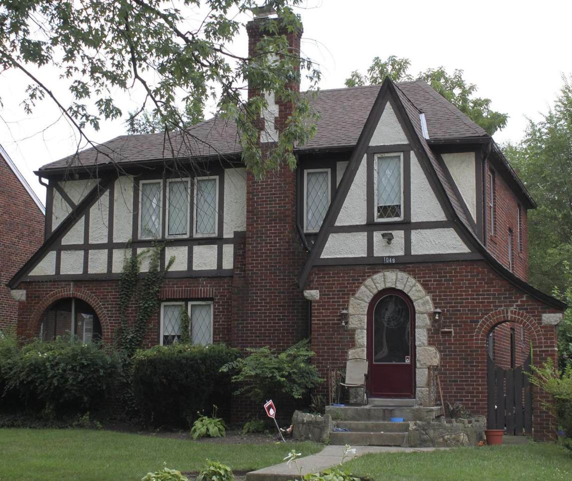 1049 Berkeley Road - Photo 1