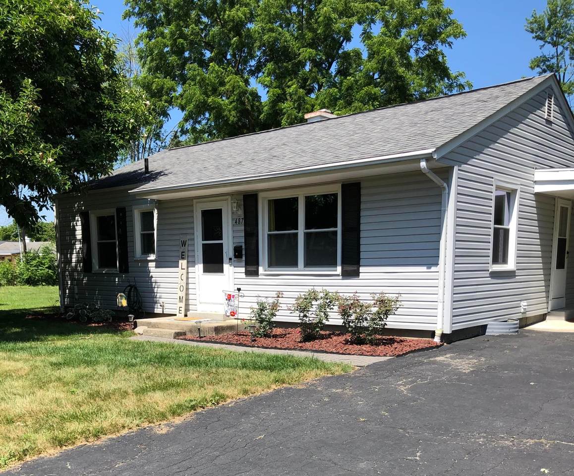 487 Lodge Court - Photo 1