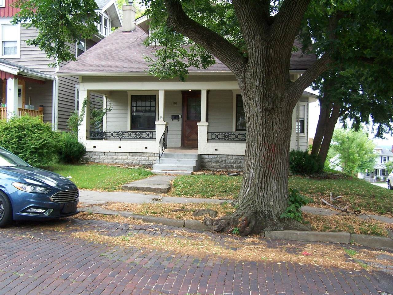 1101 Creighton Avenue - Photo 1