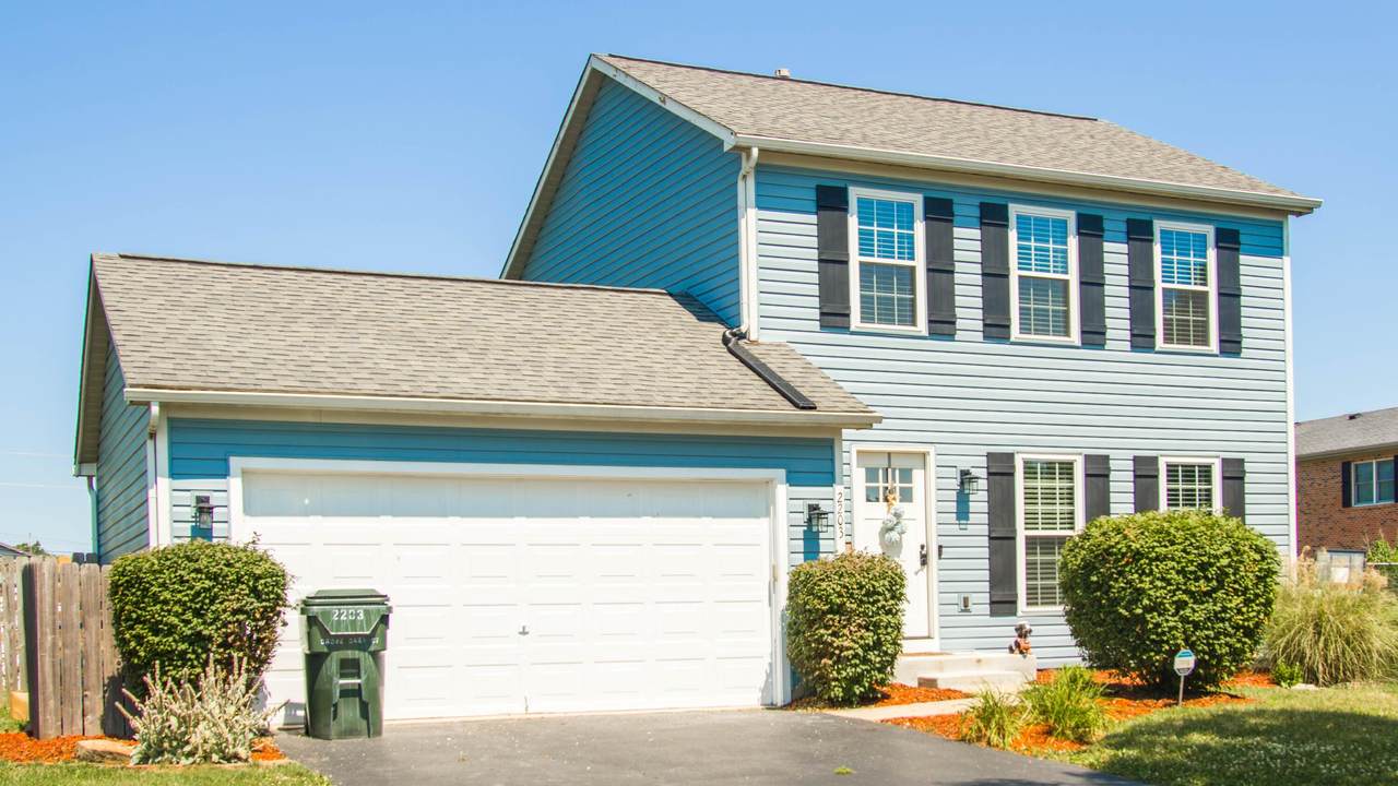 2203 Grove Oaks Court - Photo 1