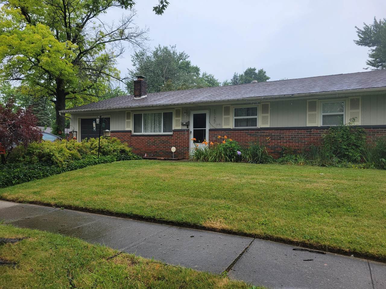 1727 Wilton Drive - Photo 1