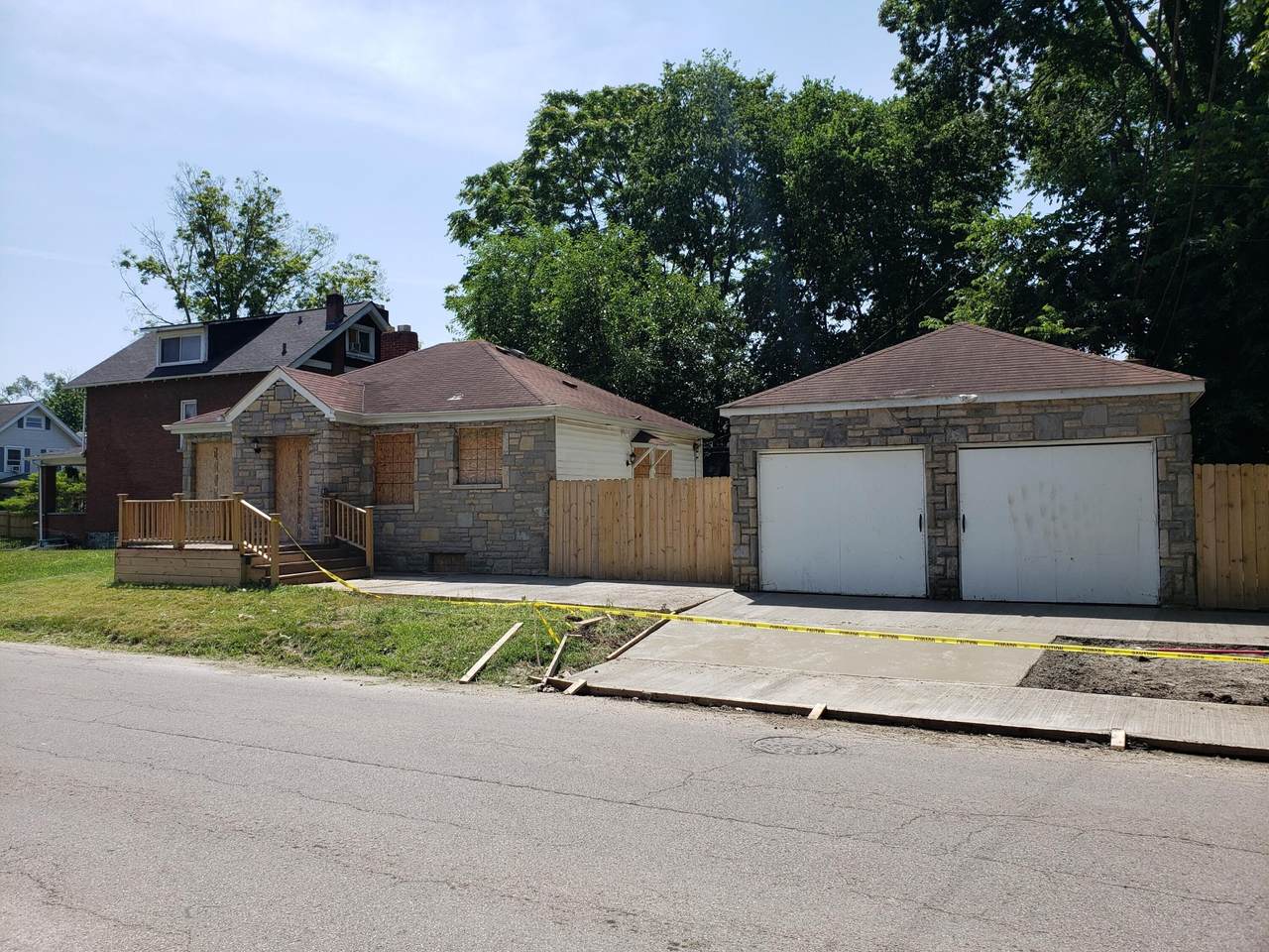 2671 Steele Avenue - Photo 1