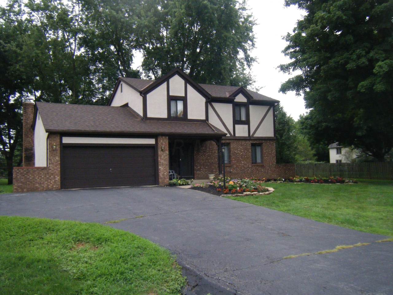 11674 Streamside Drive - Photo 1