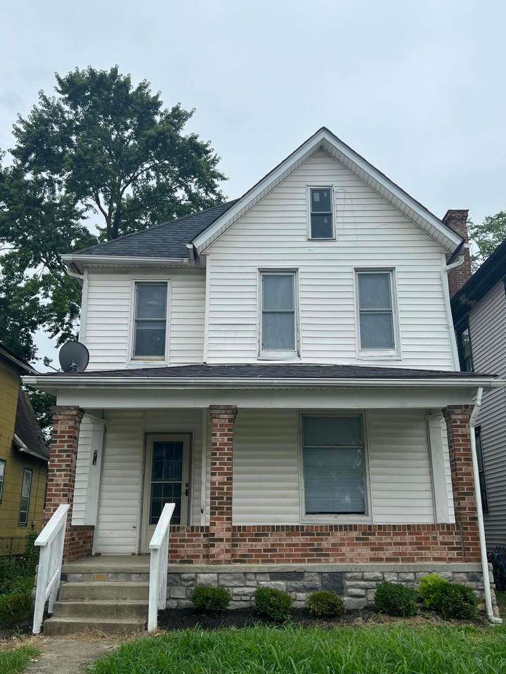 571 Gilbert Street - Photo 1