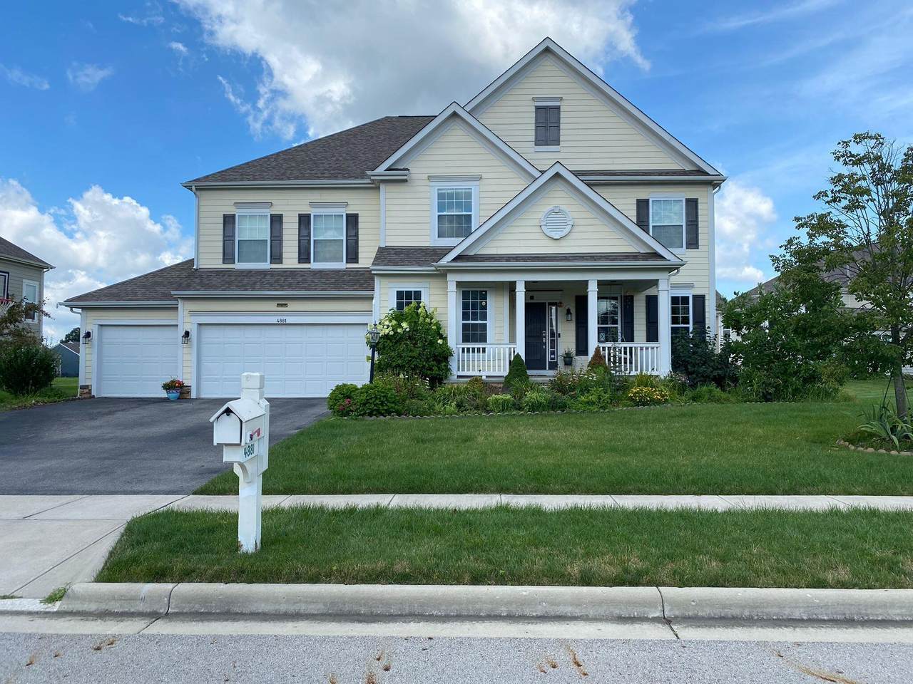 4881 Royal Birkdale Drive - Photo 1