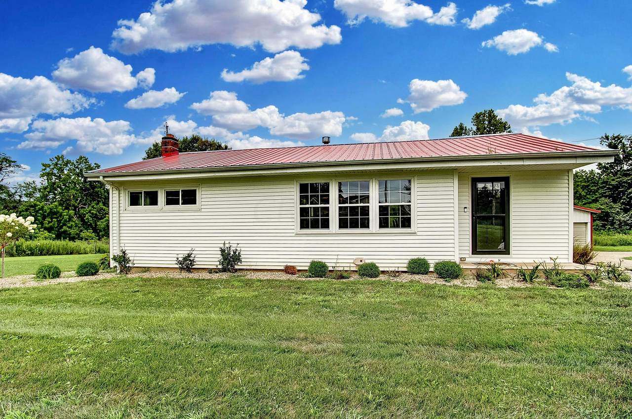 4565 Chandlersville Road - Photo 1
