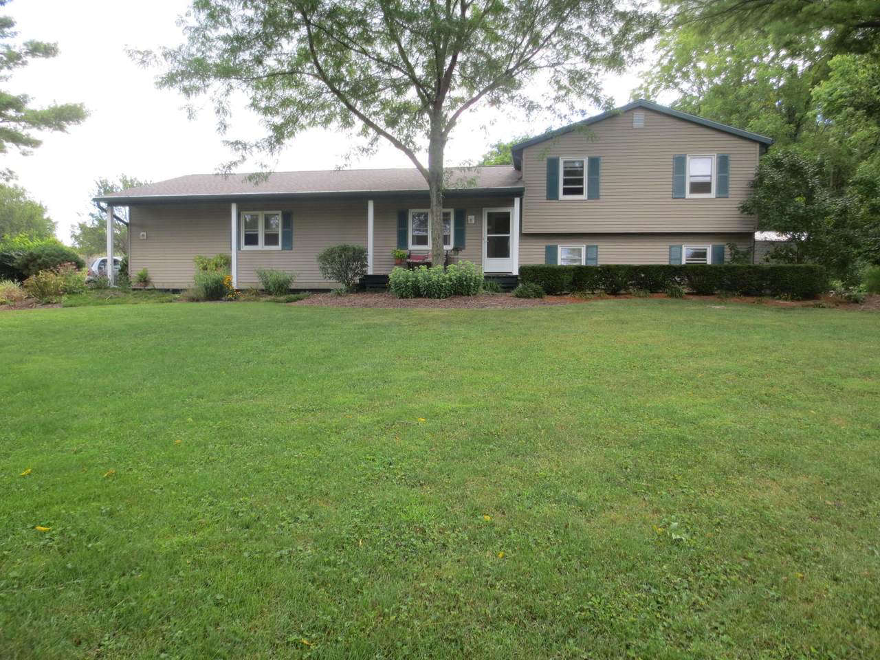 1625 Warren Road - Photo 1