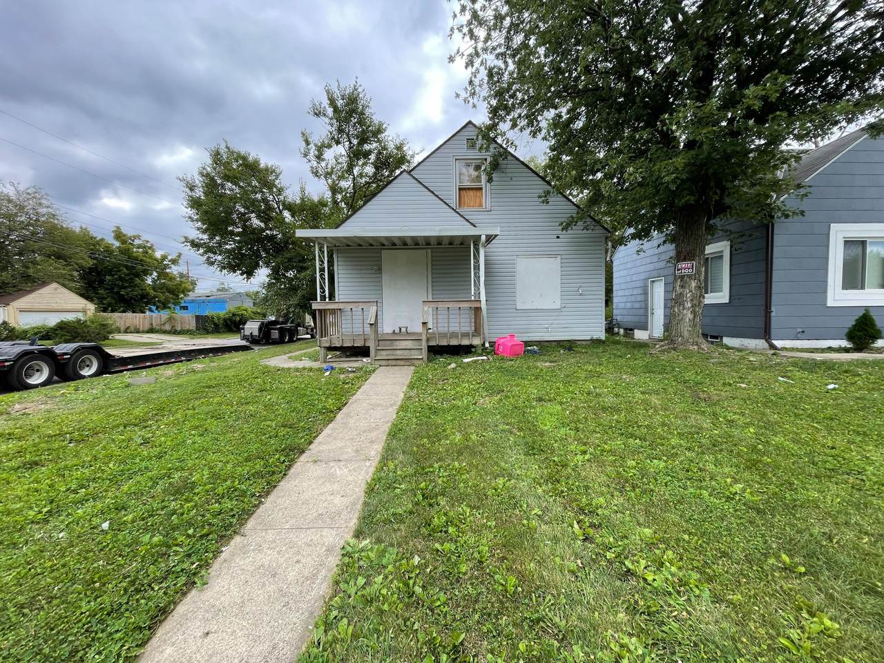 1125 Loretta Avenue - Photo 1
