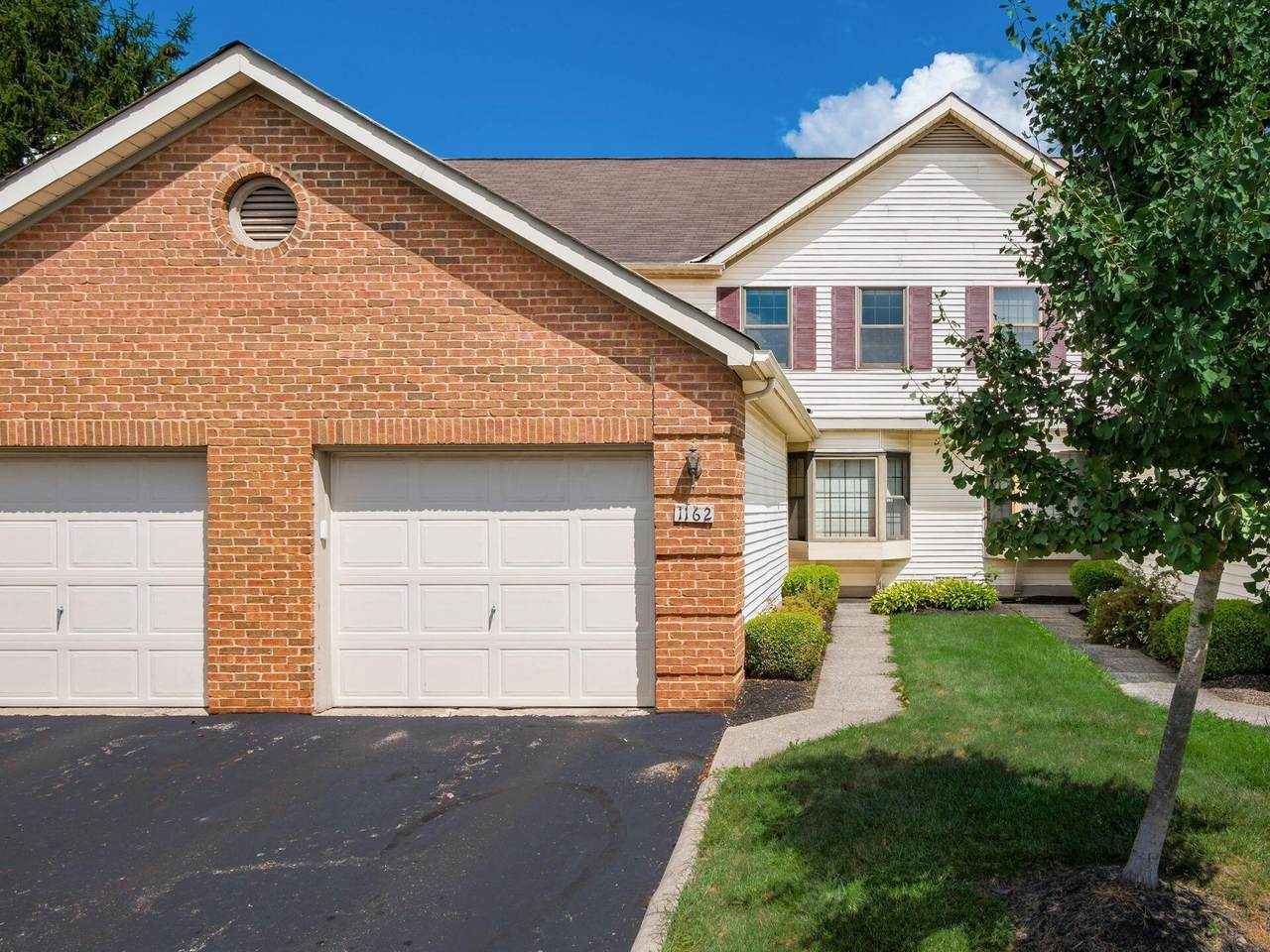 1162 Cambridge Way - Photo 1