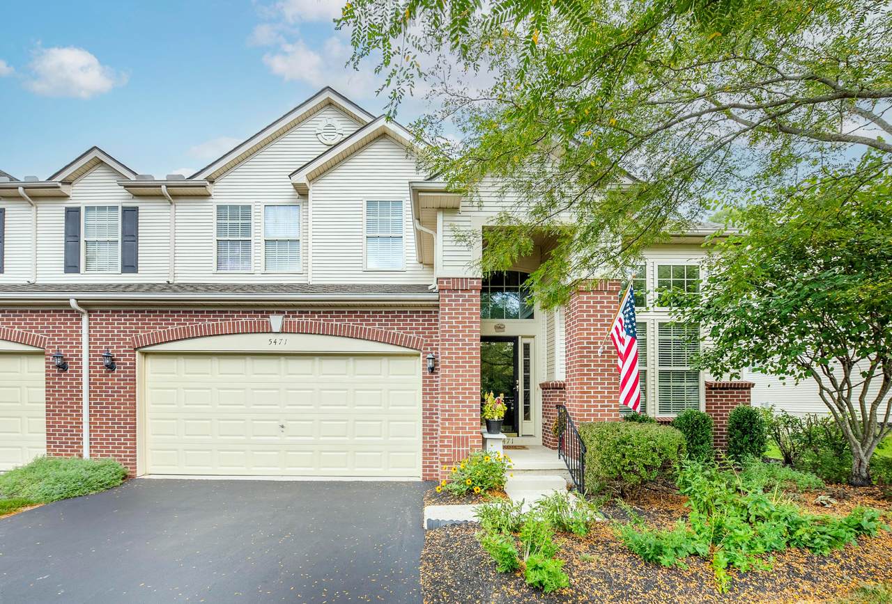 5471 Edgebrook Drive - Photo 1