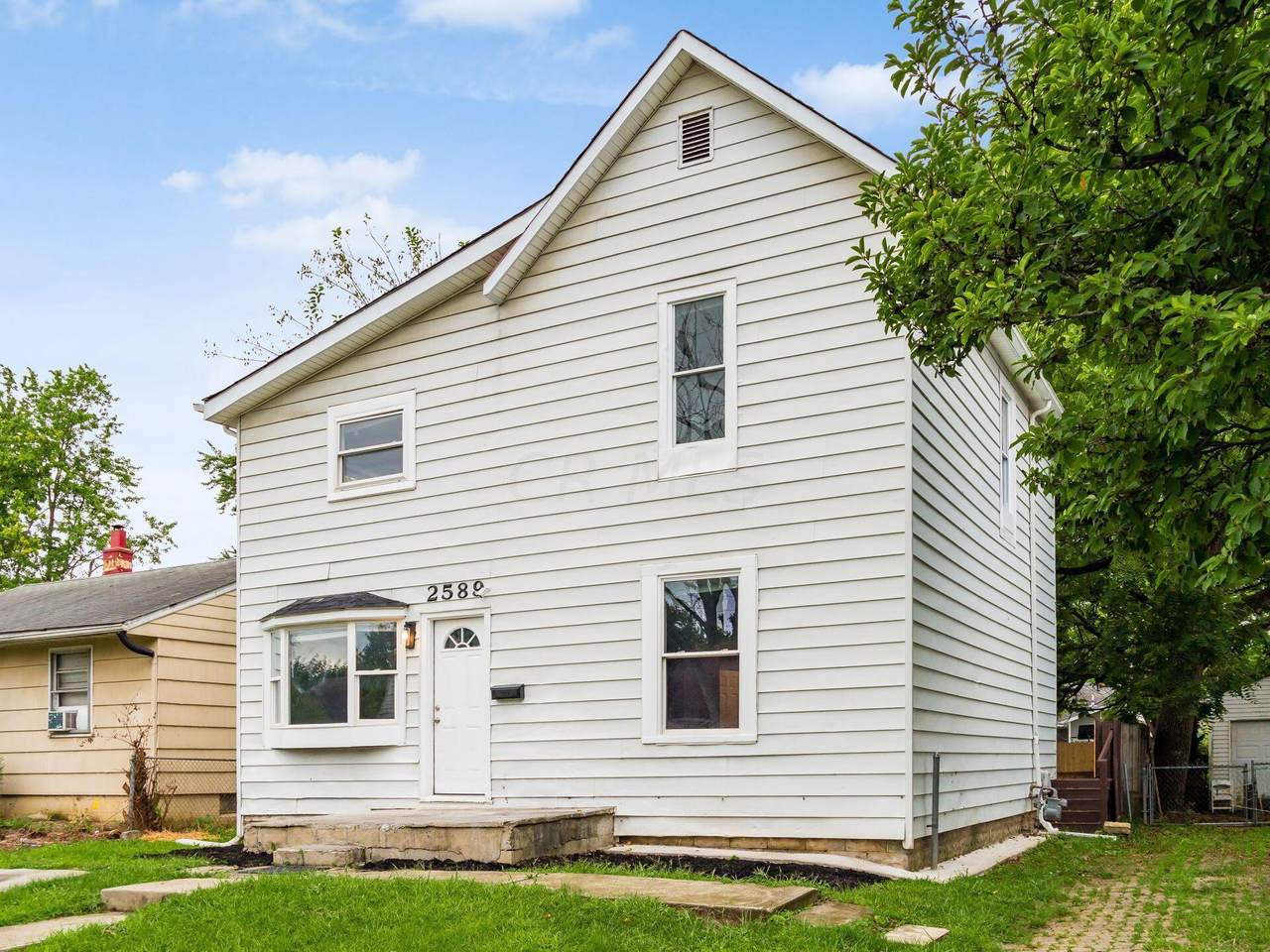 2589 Atwood Terrace - Photo 1