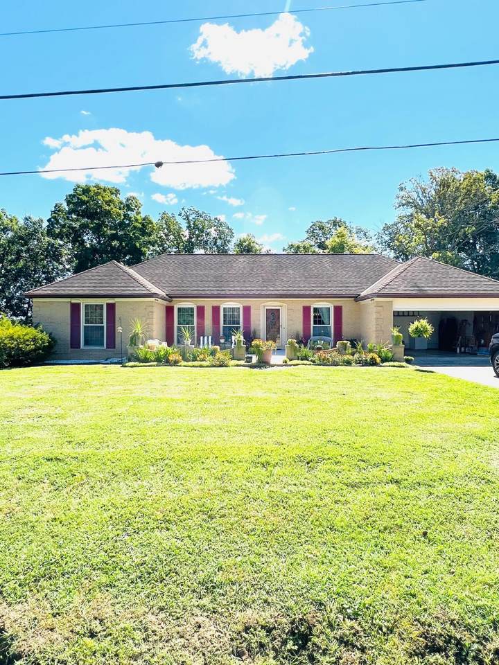 276 Crestwood Drive - Photo 1