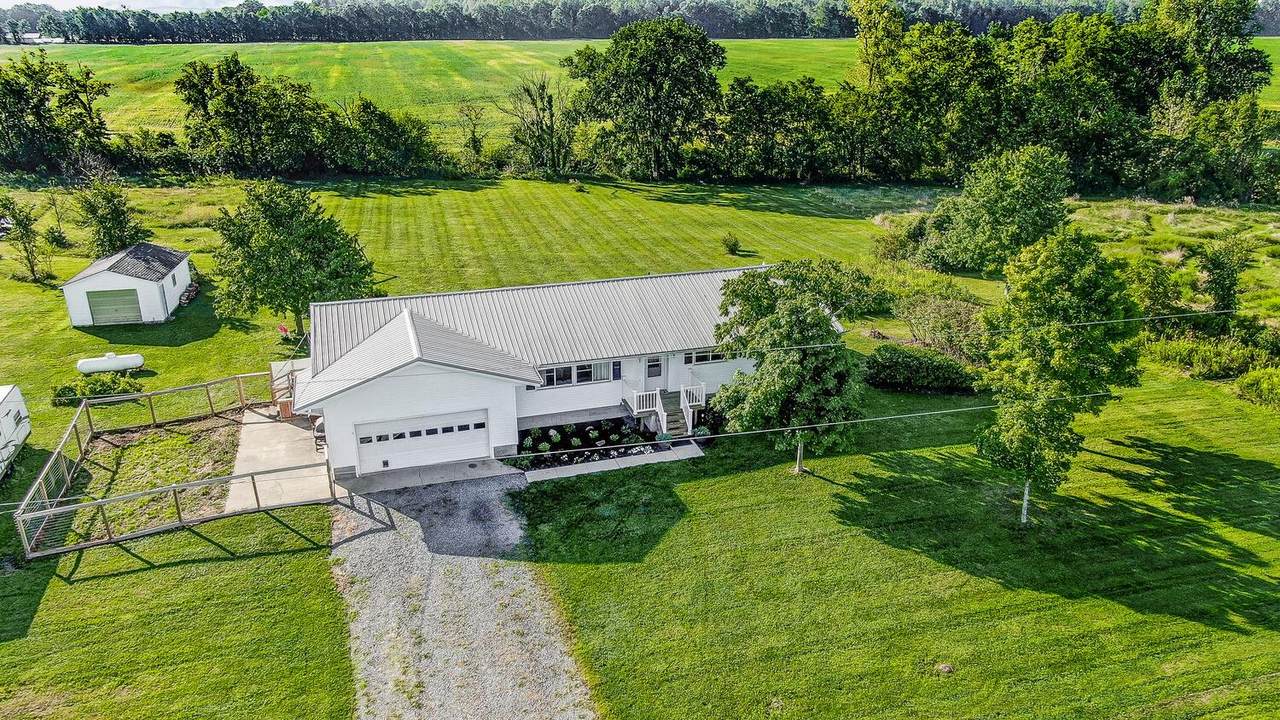 10258 Township Road 141 - Photo 1