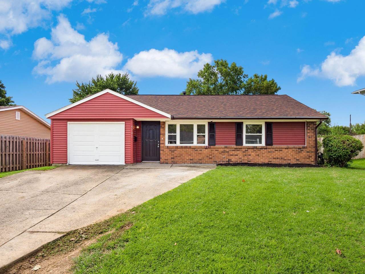 4701 Arnold Avenue - Photo 1