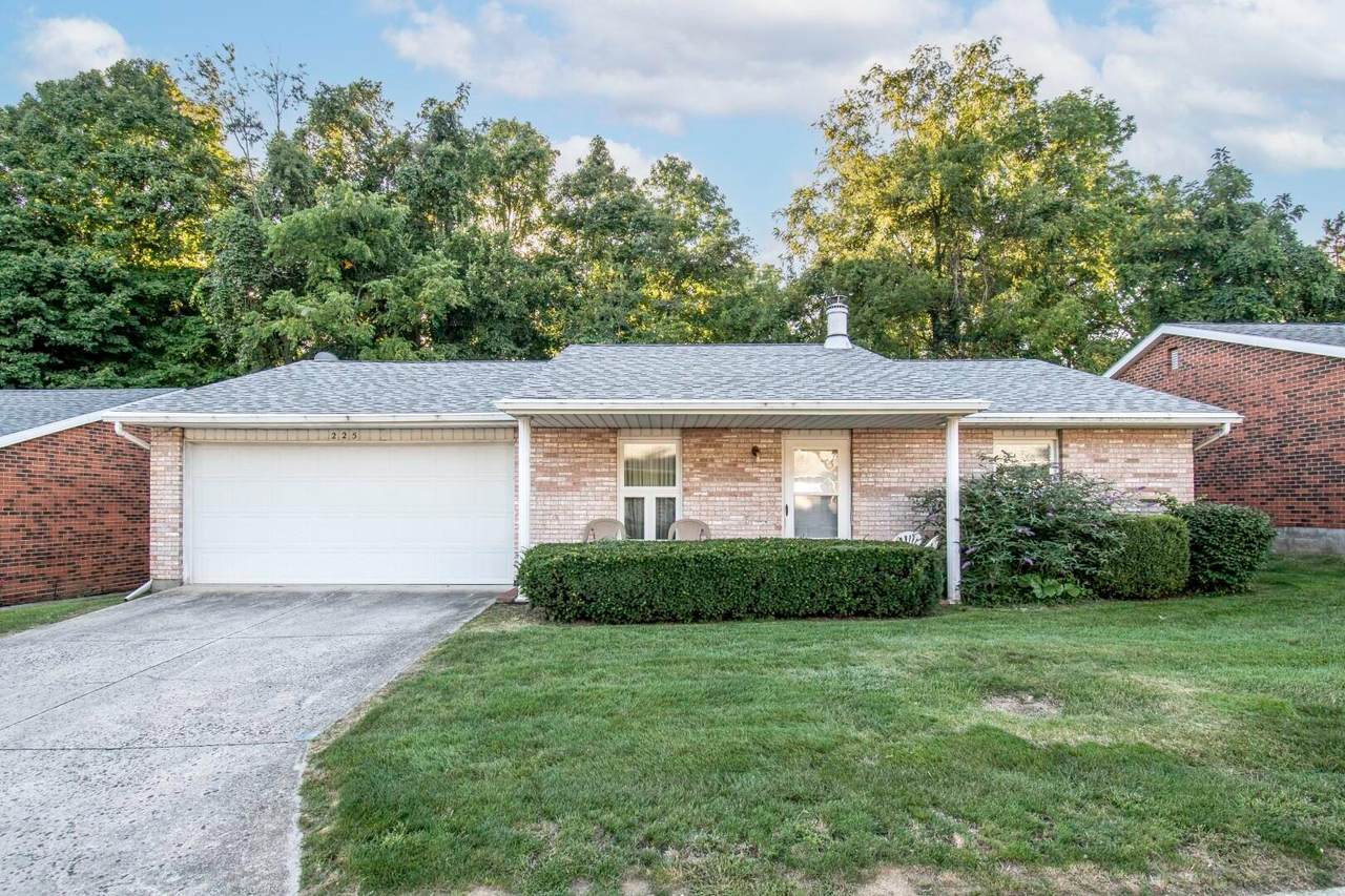 225 Green Tree Lane - Photo 1
