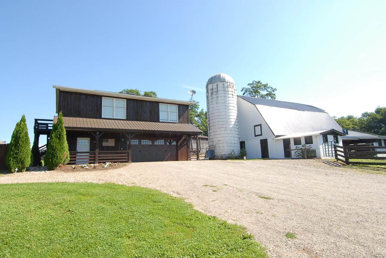 9415 Glory Gate Lane - Photo 1