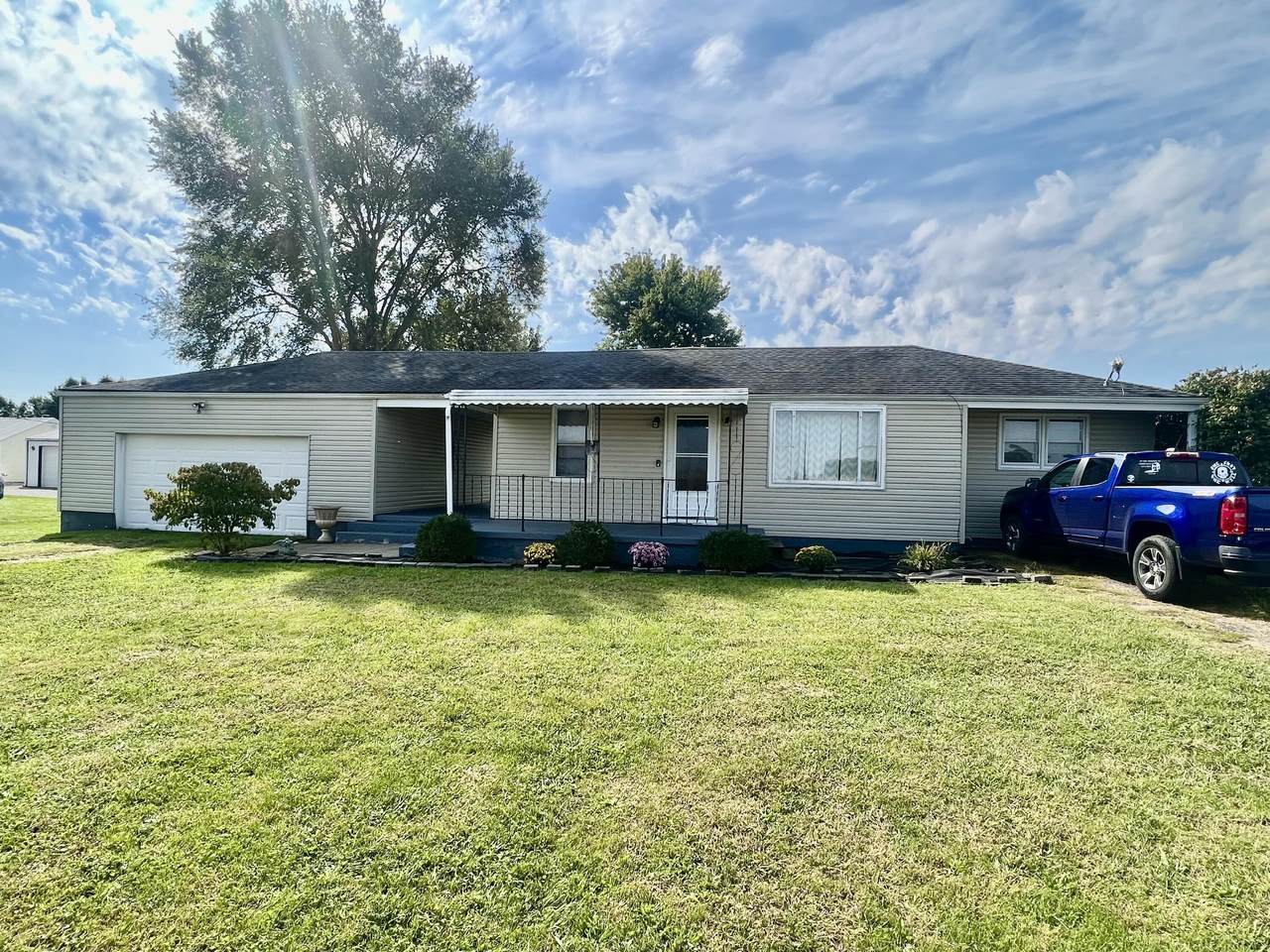 5567 Tarlton Road - Photo 1