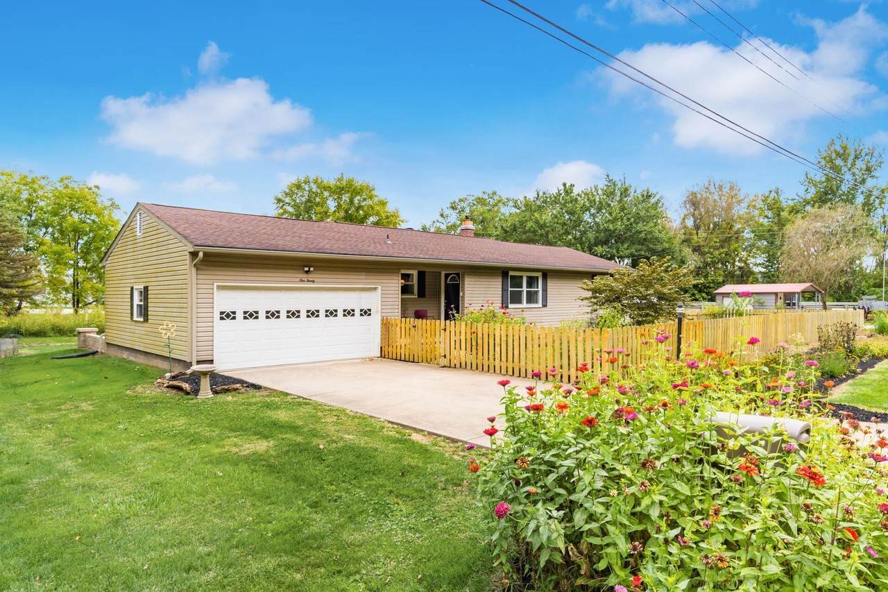 120 Lynwood Lane - Photo 1