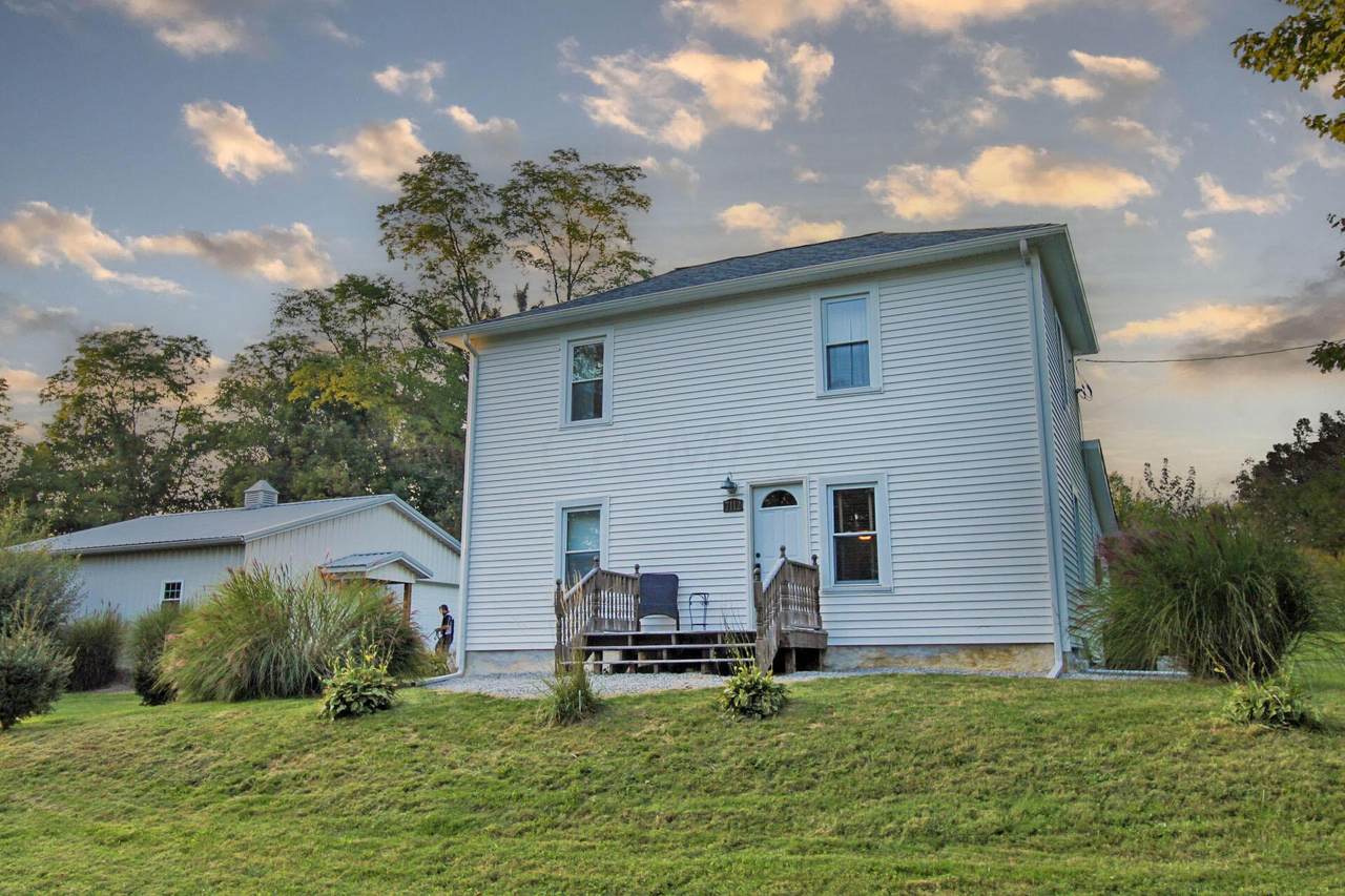 7112 Township Road 87 - Photo 1