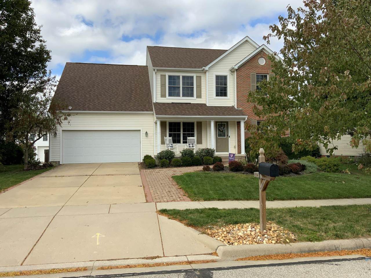 1851 Creekview Drive - Photo 1