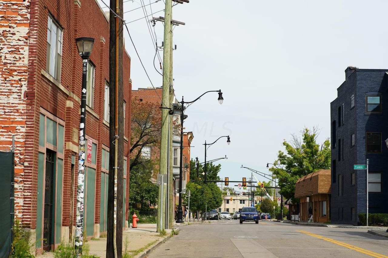 105 Parsons Avenue - Photo 1