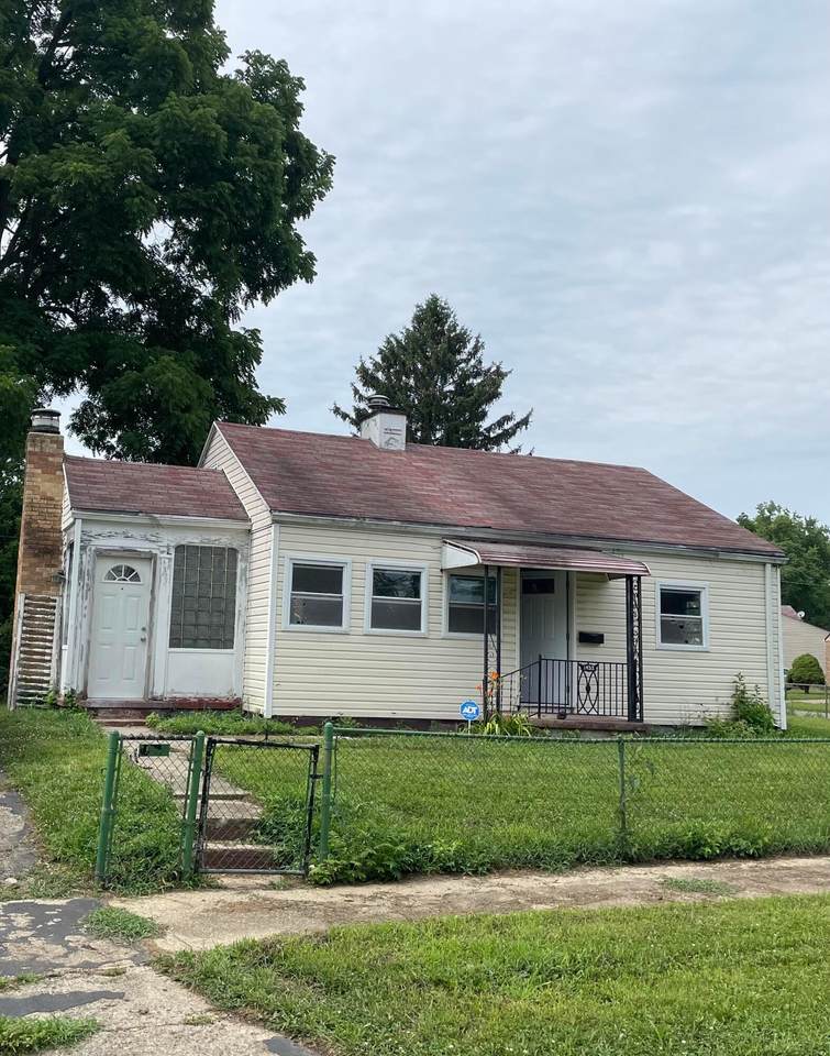 1453 Kingsley Avenue - Photo 1