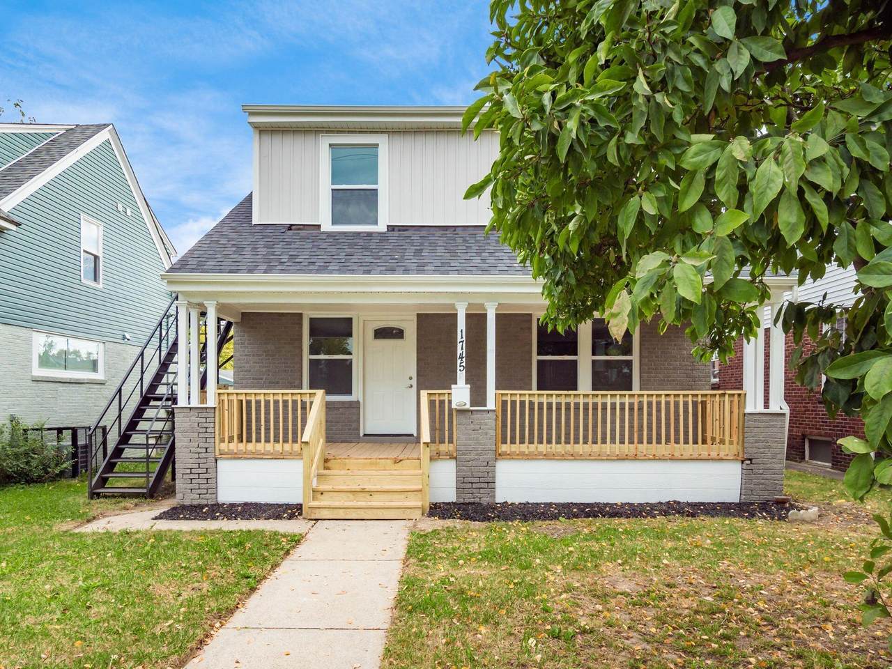 1745 Sullivant Avenue - Photo 1