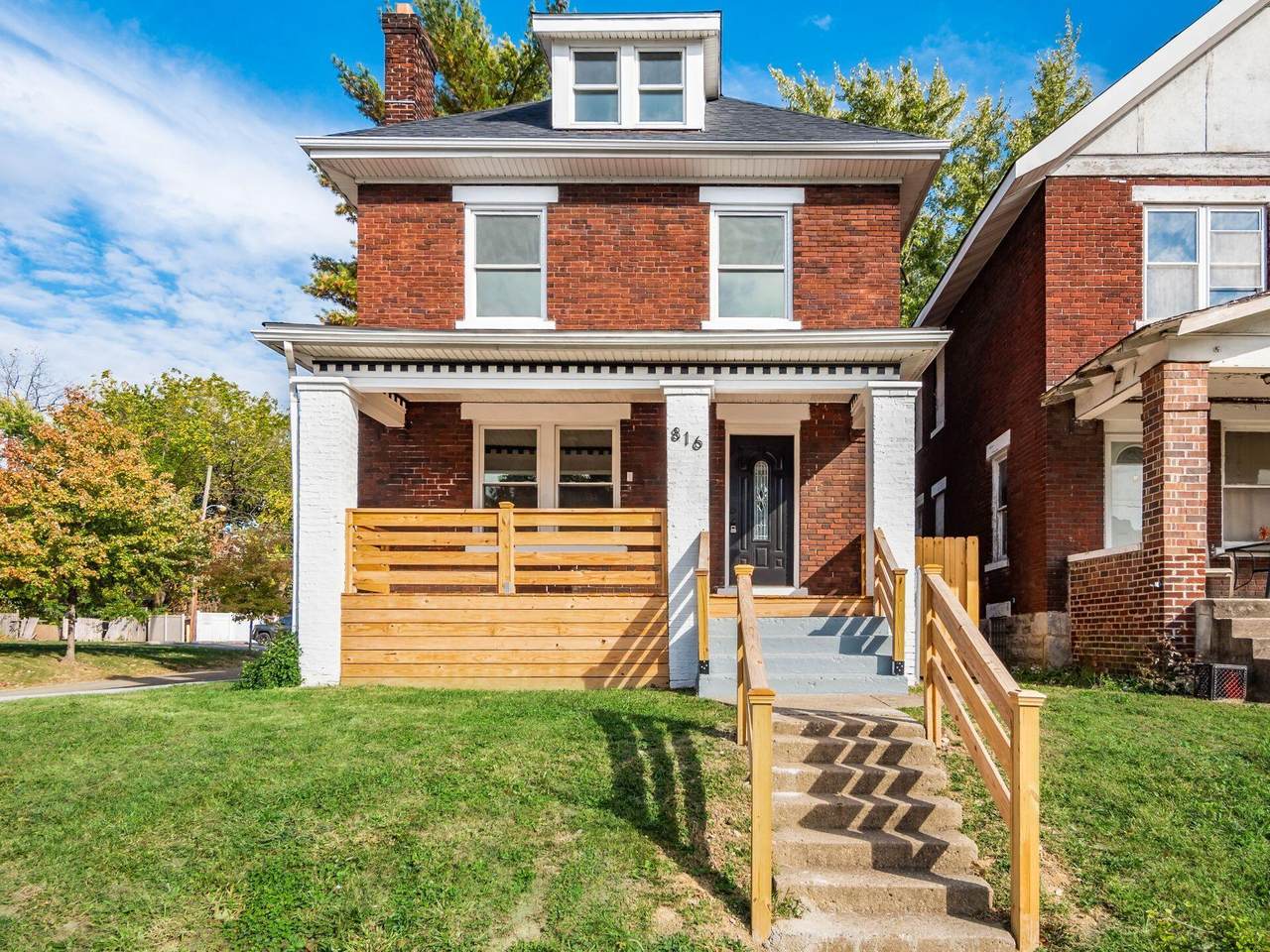 816 22nd Street - Photo 1