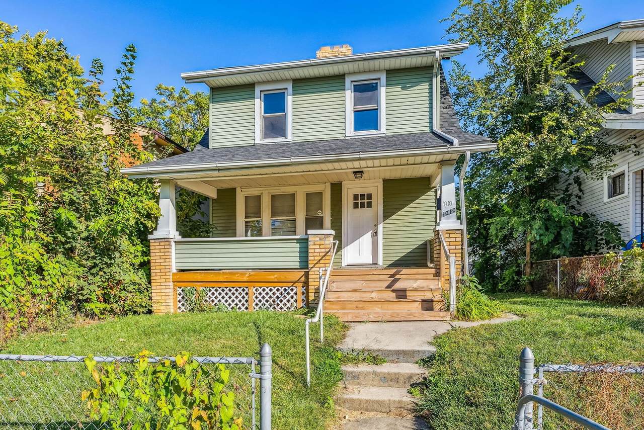 1010 15th Avenue - Photo 1