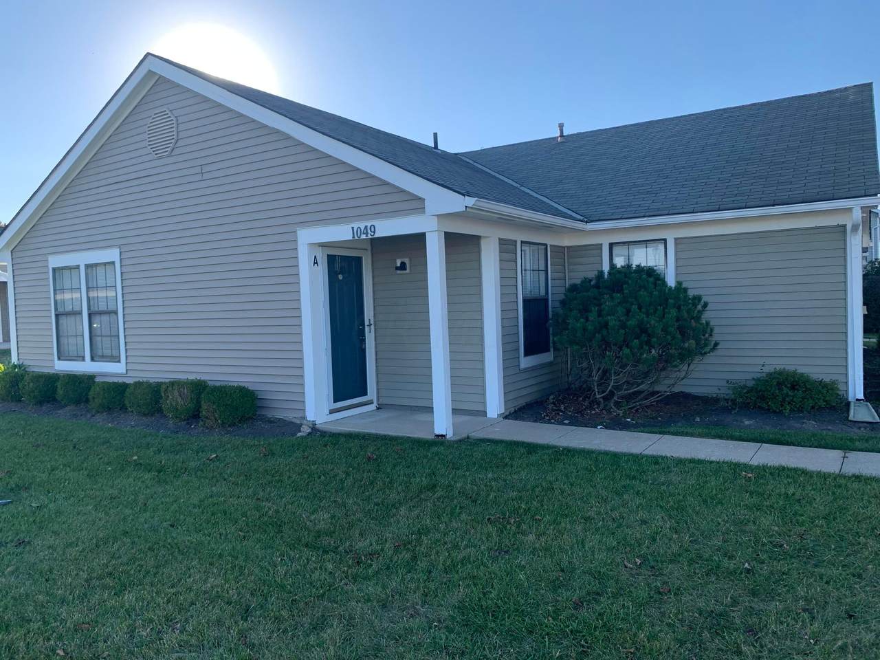 1049 Coventry Way - Photo 1