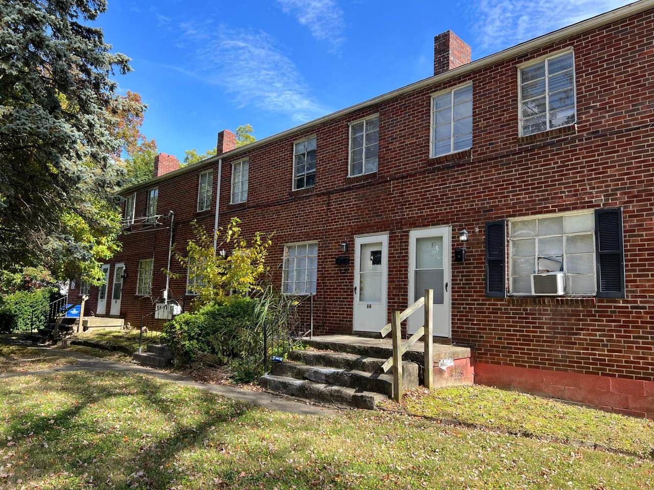 58 Collingwood Avenue - Photo 1